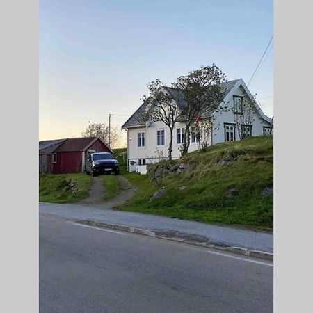 Nordlandshuset "Lottebakken", Ballstad In Lofoten Exterior foto