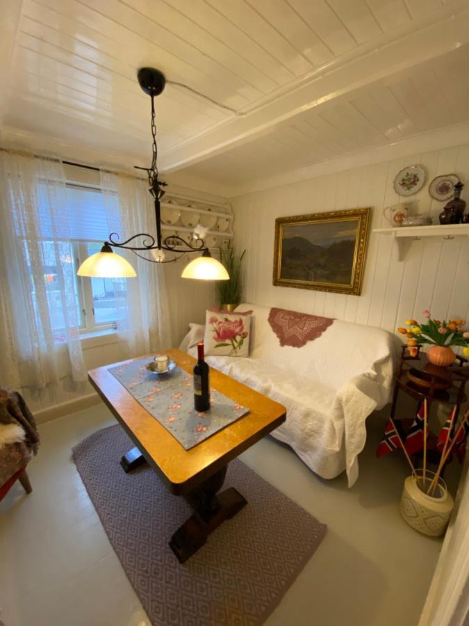 Nordlandshuset "Lottebakken", Ballstad In Lofoten Exterior foto