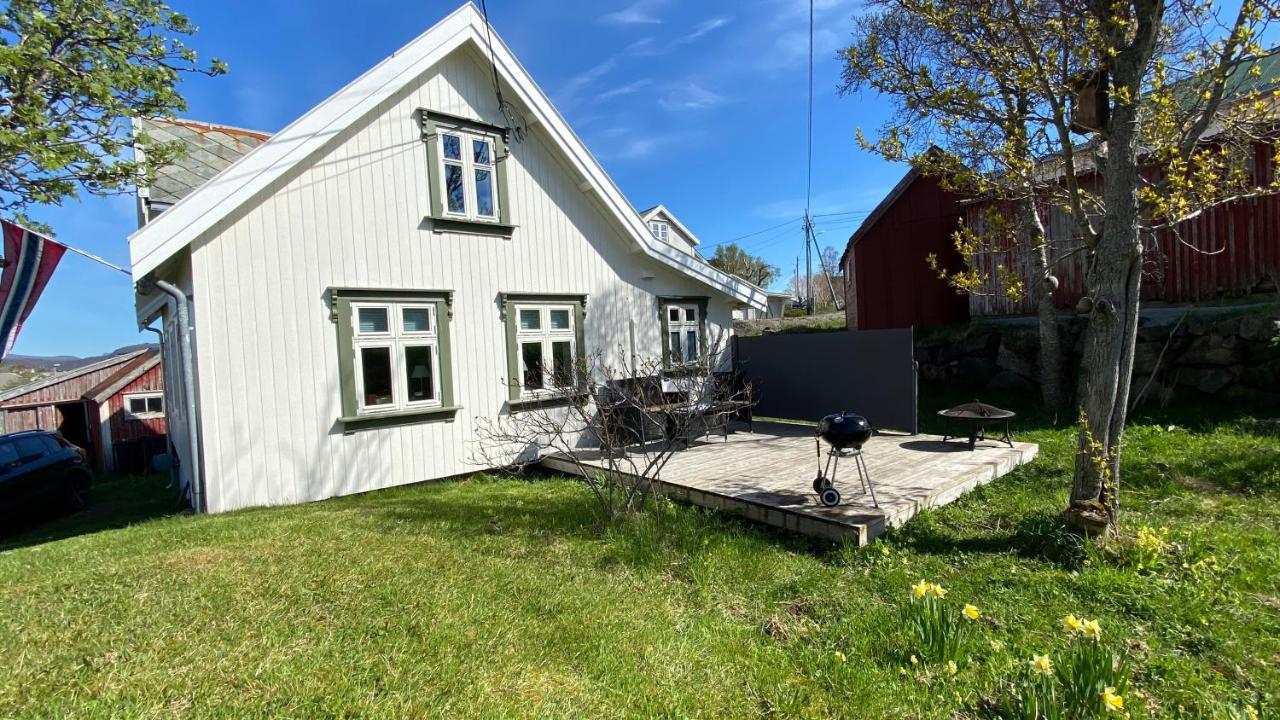Nordlandshuset "Lottebakken", Ballstad In Lofoten Exterior foto
